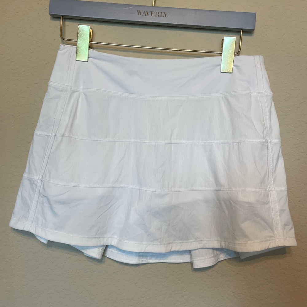 Lululemon skirt- size 6 tall